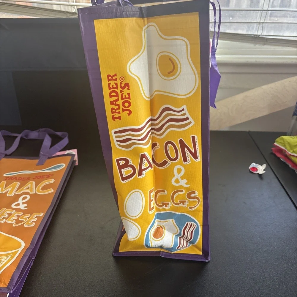 Trader Joe's NEW REUSABLE‎ GROCERY MAC & CHEESE PB&J SHOPPING TOTE GIFT BAG